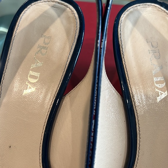 Prada Shoes Size 37.5 - Picture 4 of 7